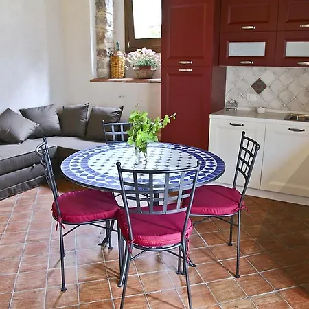 Superior Vacation Service - Cefalu' City Centre Apartment